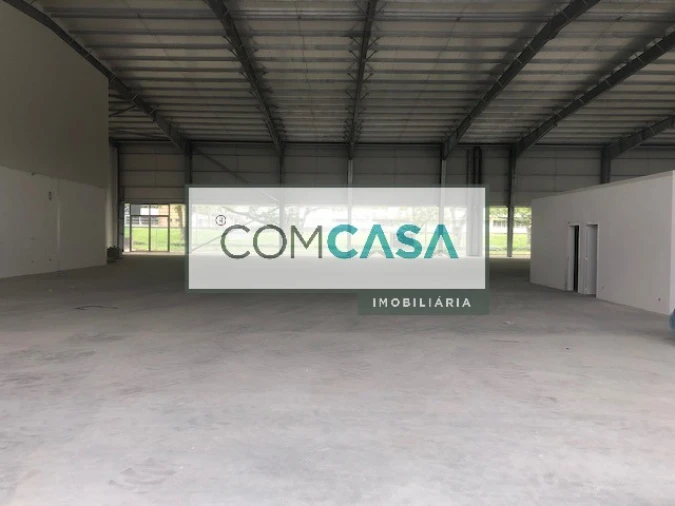 Loja para Arrendamento em Ramalde Foto 2