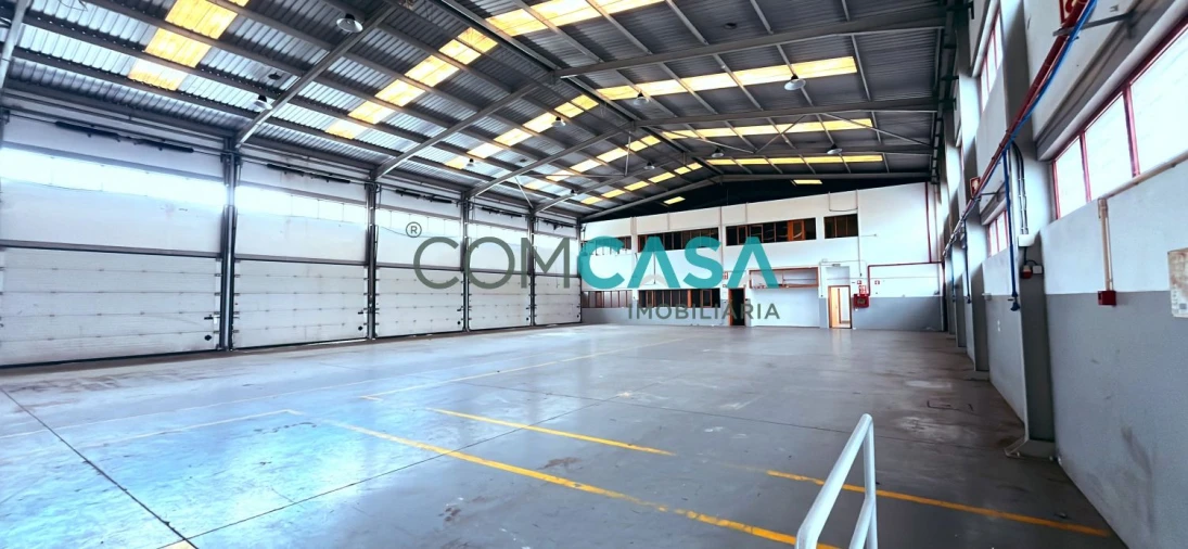 Loja para Arrendamento em Moreira Foto 6