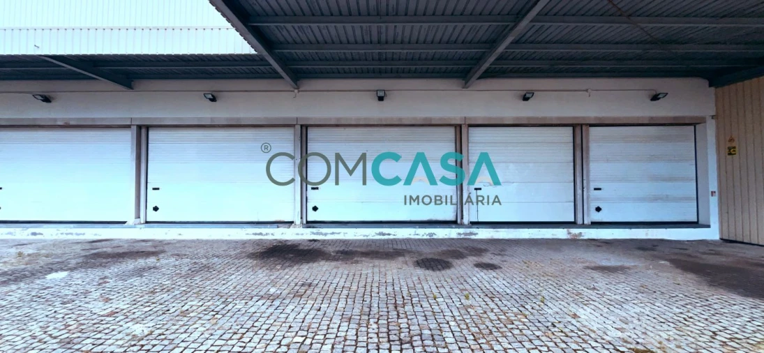 Loja para Arrendamento em Moreira Foto 21