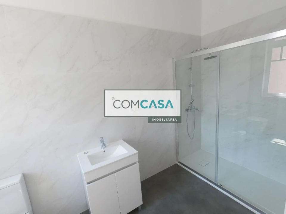 Moradia T0 para Venda em Paranhos Foto 9