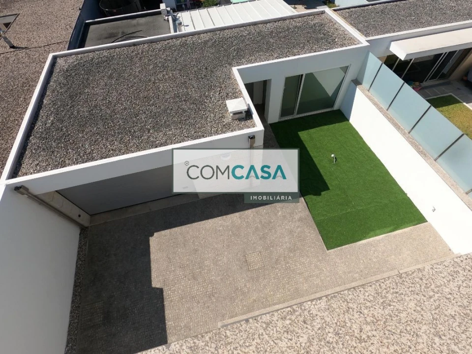 Moradia T4 para Venda em Vila Nova da Telha Foto 22