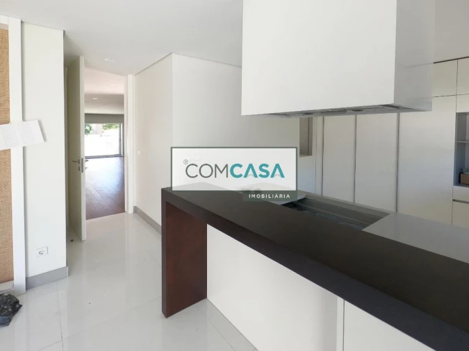 Moradia T4 para Venda em Vila Nova da Telha Foto 8