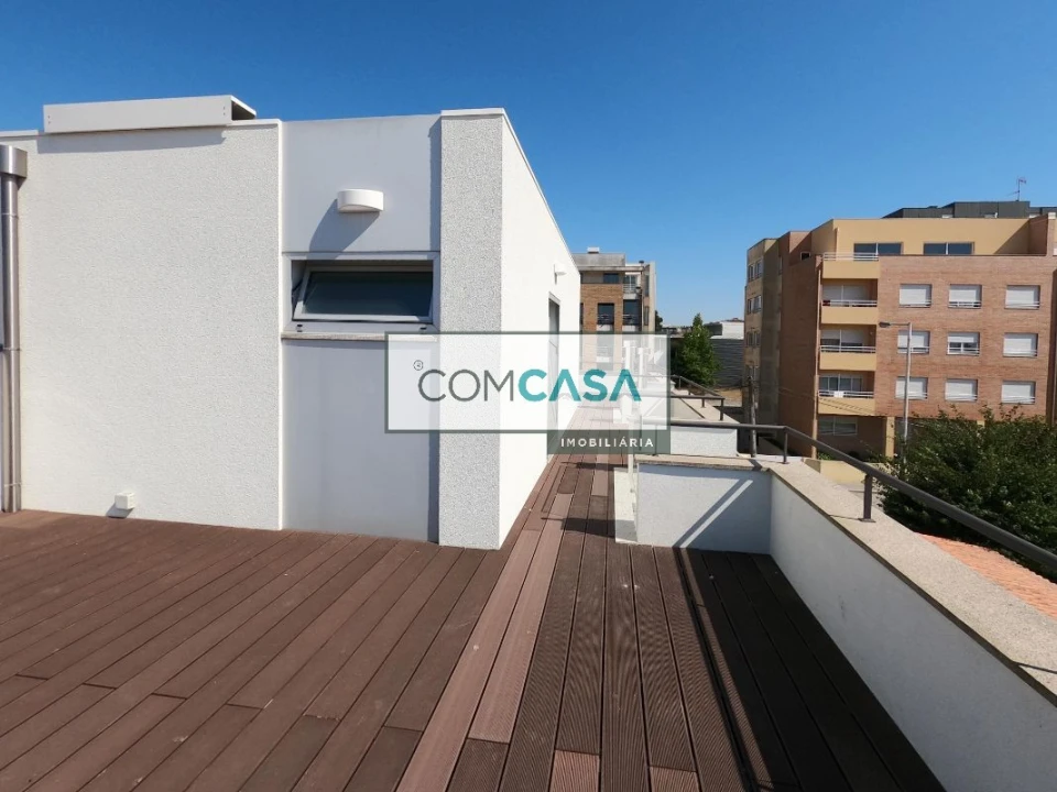 Moradia T4 para Venda em Vila Nova da Telha Foto 23