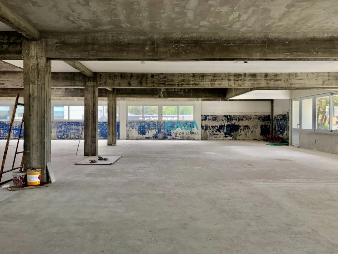 Loja para Arrendamento em São Mamede de Infesta e Senhora da Hora Foto 1