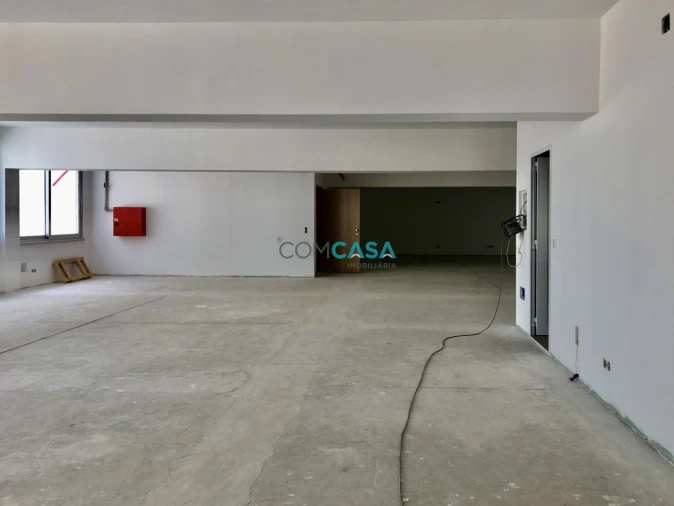 Loja para Arrendamento em São Mamede de Infesta e Senhora da Hora Foto 8