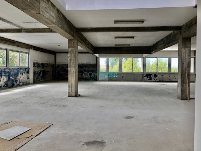 Loja para Arrendamento em São Mamede de Infesta e Senhora da Hora Foto 9