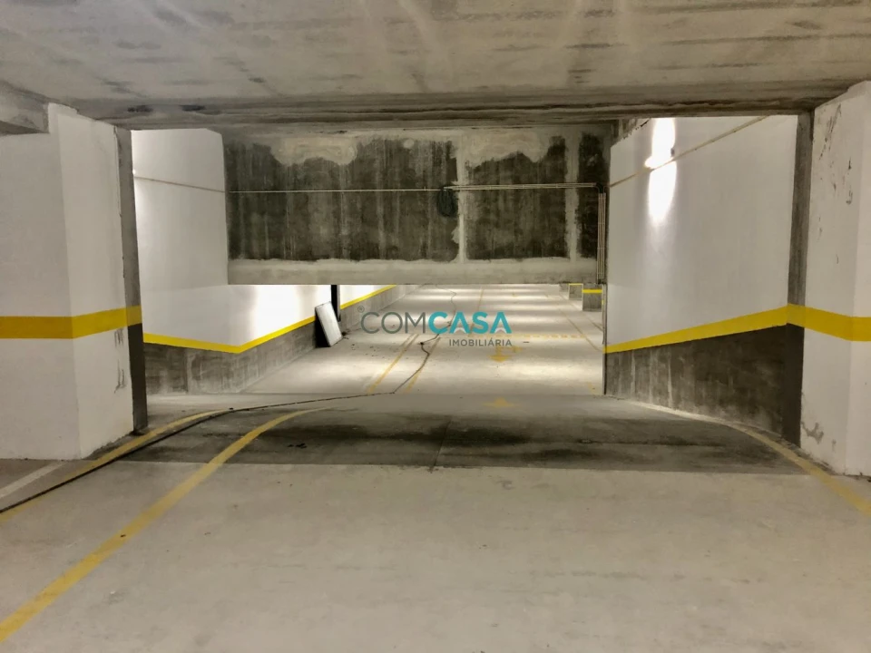 Garagem para Venda em Cedofeita, Santo Ildefonso, Sé, Miragaia, São Nicolau e Vitória Foto 19