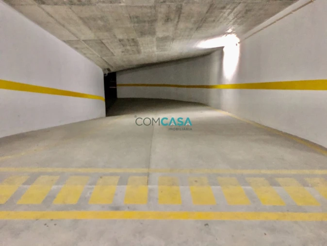 Garagem para Venda em Cedofeita, Santo Ildefonso, Sé, Miragaia, São Nicolau e Vitória Foto 13