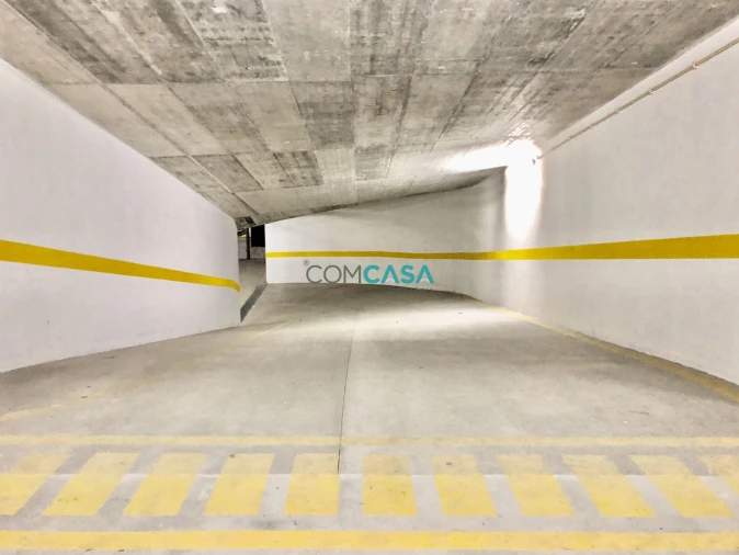 Garagem para Venda em Cedofeita, Santo Ildefonso, Sé, Miragaia, São Nicolau e Vitória Foto 8