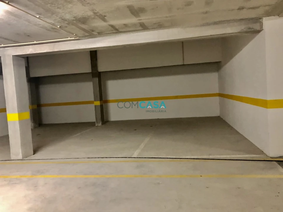 Garagem para Venda em Cedofeita, Santo Ildefonso, Sé, Miragaia, São Nicolau e Vitória Foto 18