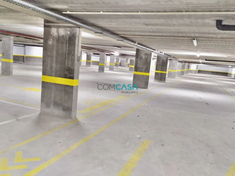 Garagem para Venda em Cedofeita, Santo Ildefonso, Sé, Miragaia, São Nicolau e Vitória Foto 1