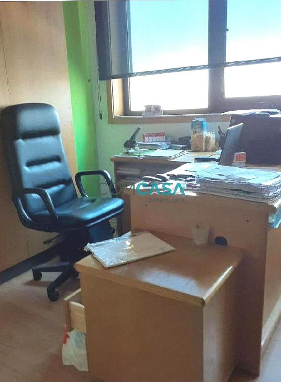 Loja para Venda em Cidade da Maia Foto 3