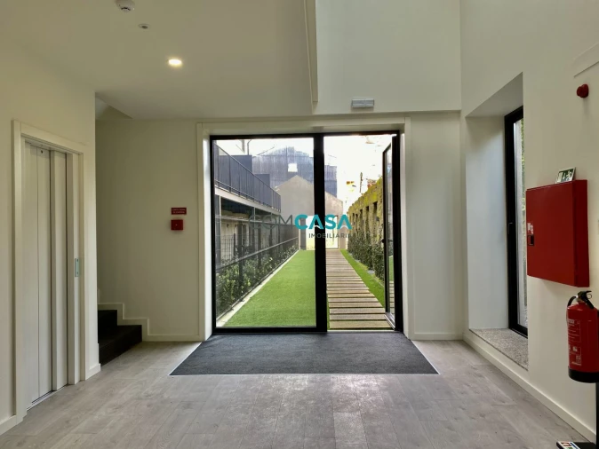 Apartamento T0 para Venda em Cedofeita, Santo Ildefonso, Sé, Miragaia, São Nicolau e Vitória Foto 23