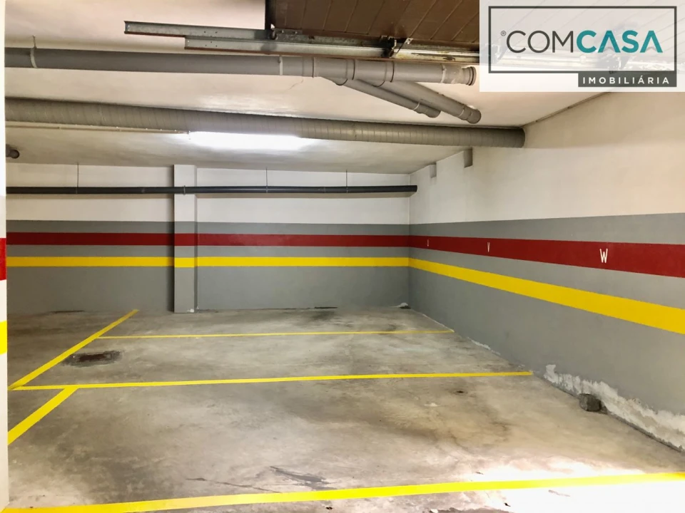 Garagem para Arrendamento em Matosinhos e Leça da Palmeira Foto 1