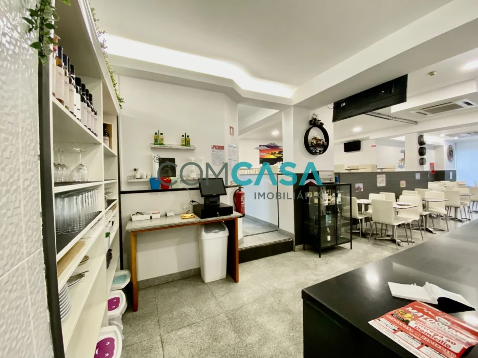 Loja para Venda em Matosinhos e Leça da Palmeira Foto 11