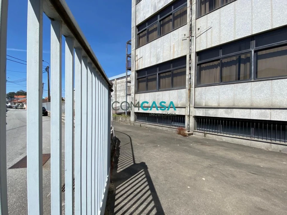 Loja para Arrendamento em Perafita, Lavra e Santa Cruz do Bispo Foto 3