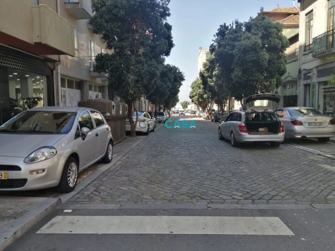 Loja para Trespasse em Matosinhos e Leça da Palmeira Foto 13
