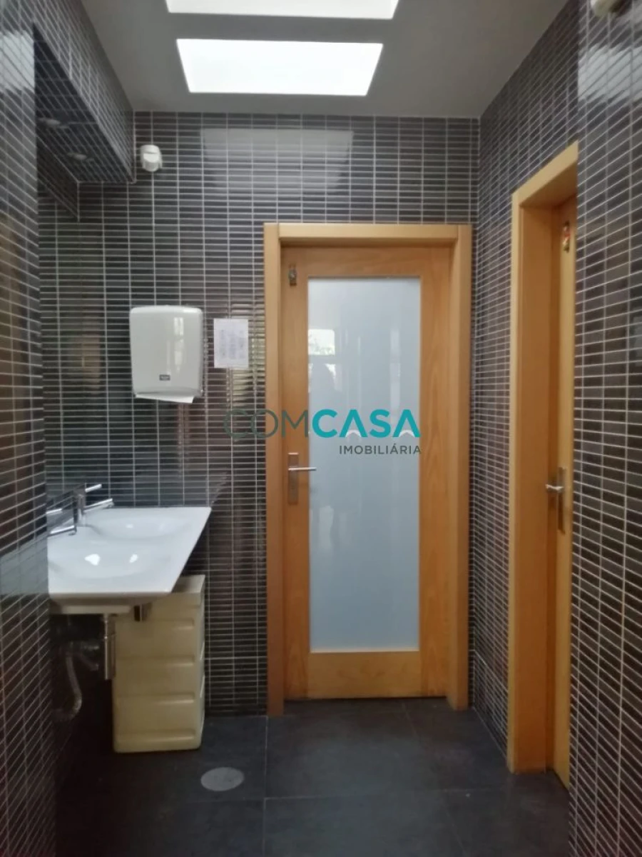 Loja para Trespasse em Matosinhos e Leça da Palmeira Foto 10