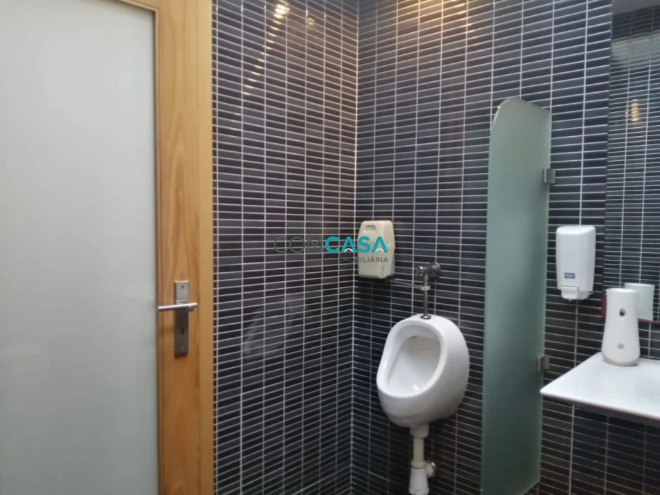 Loja para Trespasse em Matosinhos e Leça da Palmeira Foto 11