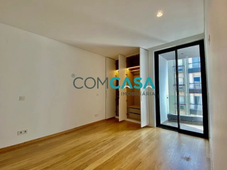 Apartamento T1 para Venda em Ramalde Foto 8