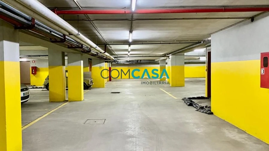 Garagem para Venda em Matosinhos e Leça da Palmeira