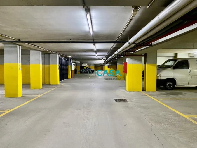 Garagem para Venda em Matosinhos e Leça da Palmeira Foto 3