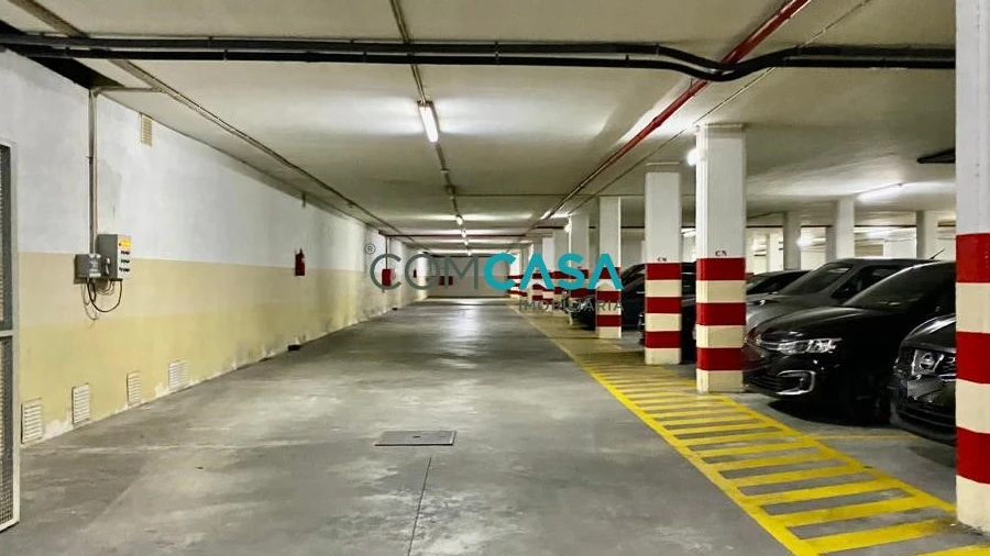 Garagem para Venda em Matosinhos e Leça da Palmeira