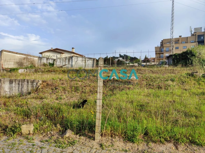 Terreno para Venda em Alfena Foto 1