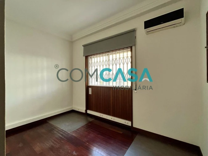 Moradia T10 para Venda em Lordelo do Ouro e Massarelos Foto 15