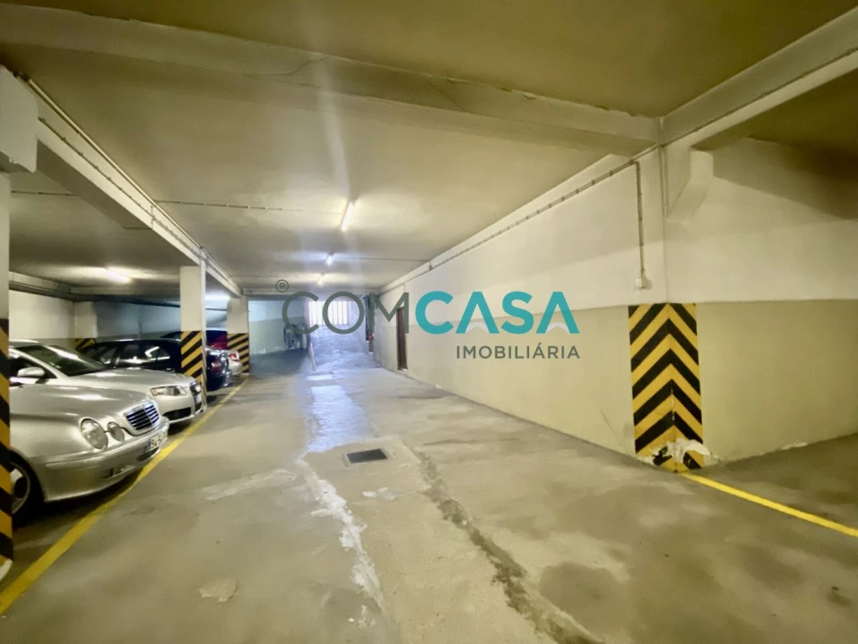 Apartamento T3 para Venda em Ramalde Foto 19