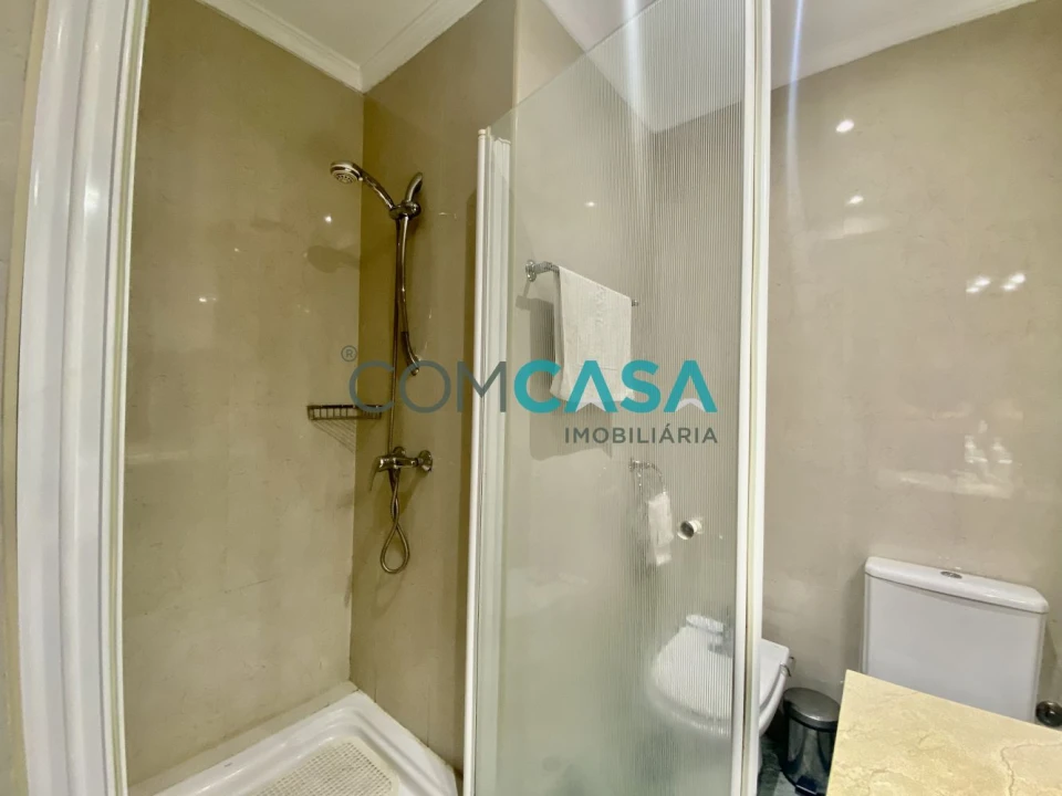 Apartamento T3 para Venda em Ramalde Foto 14
