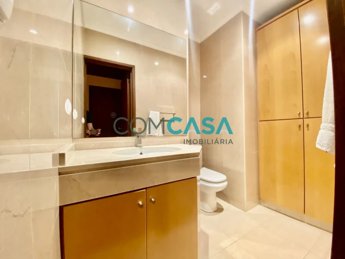 Apartamento T3 para Venda em Ramalde Foto 12