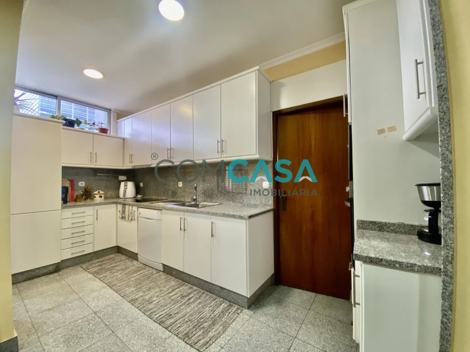 Apartamento T3 para Venda em Ramalde Foto 9
