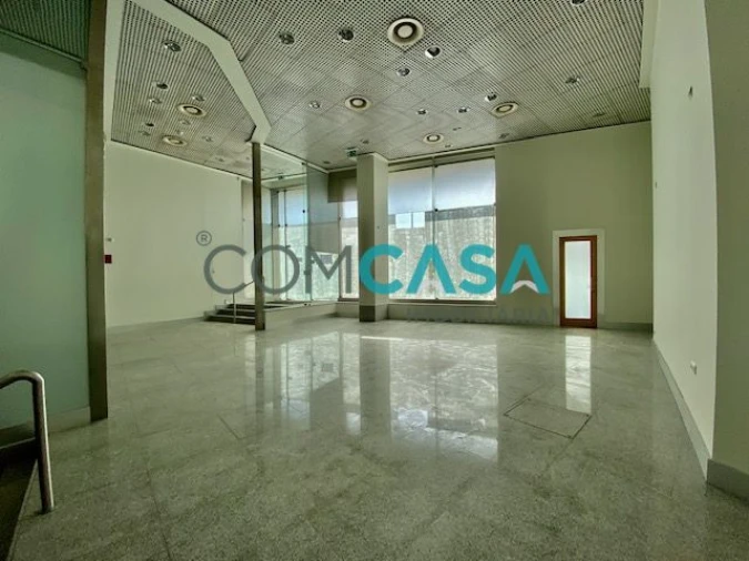 Loja para Arrendamento em Aldoar, Foz do Douro e Nevogilde Foto 2