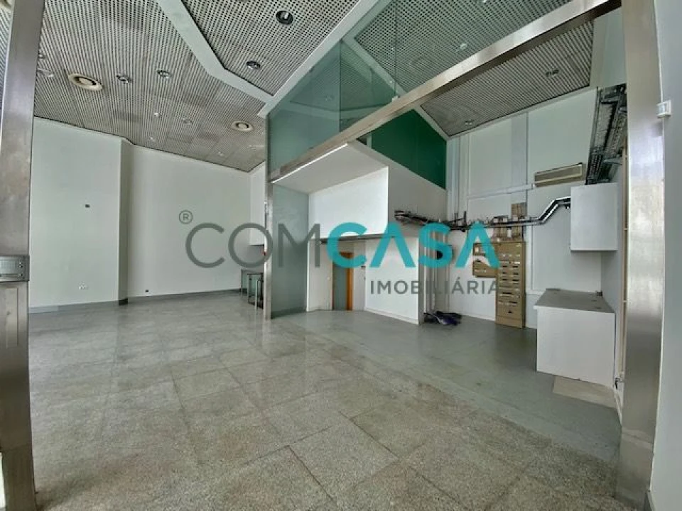 Loja para Arrendamento em Aldoar, Foz do Douro e Nevogilde Foto 9