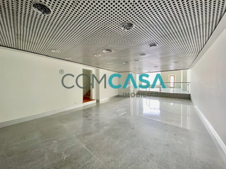 Loja para Arrendamento em Aldoar, Foz do Douro e Nevogilde Foto 4