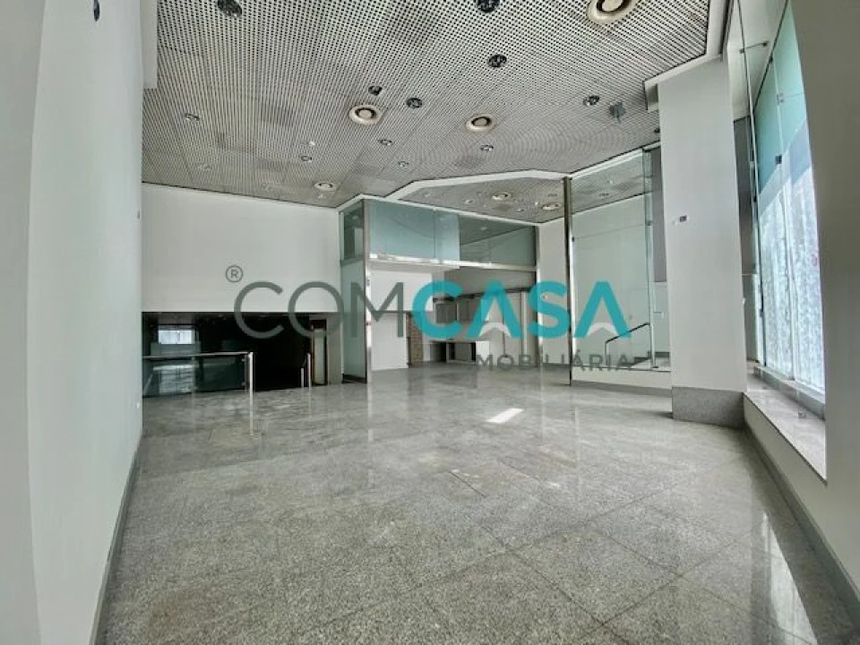 Loja para Arrendamento em Aldoar, Foz do Douro e Nevogilde Foto 1