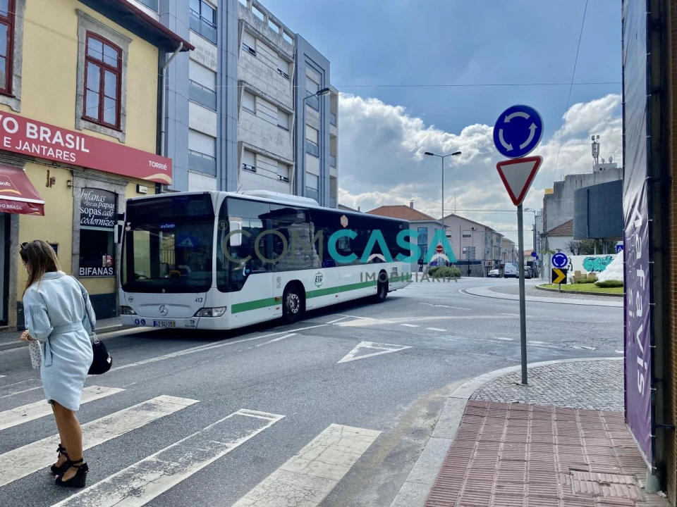 Loja para Venda em Baguim do Monte (Rio Tinto) Foto 9