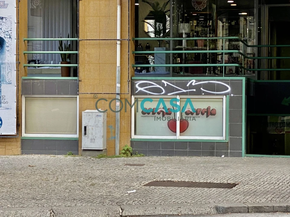 Loja para Venda em Baguim do Monte (Rio Tinto) Foto 4