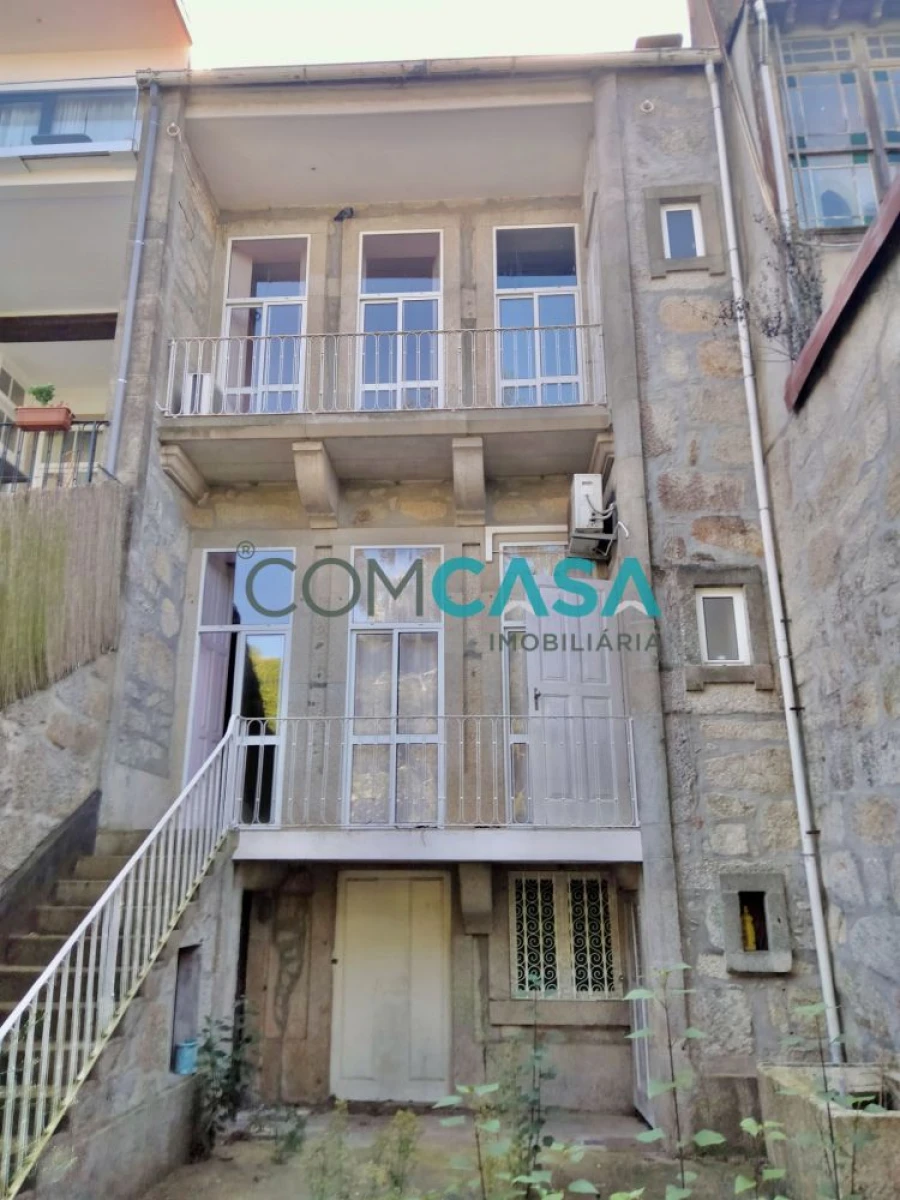 Loja para Arrendamento em Ramalde Foto 2