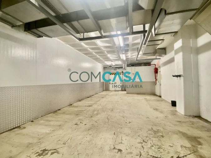 Loja para Arrendamento em São Mamede de Infesta e Senhora da Hora Foto 16