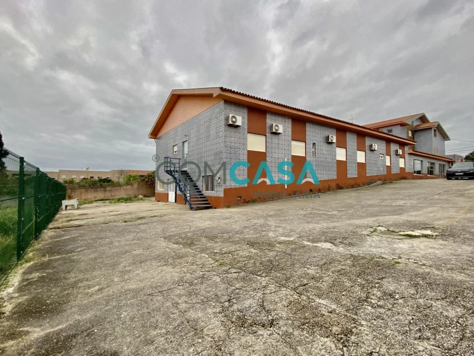 Loja para Venda em Gulpilhares e Valadares Foto 4