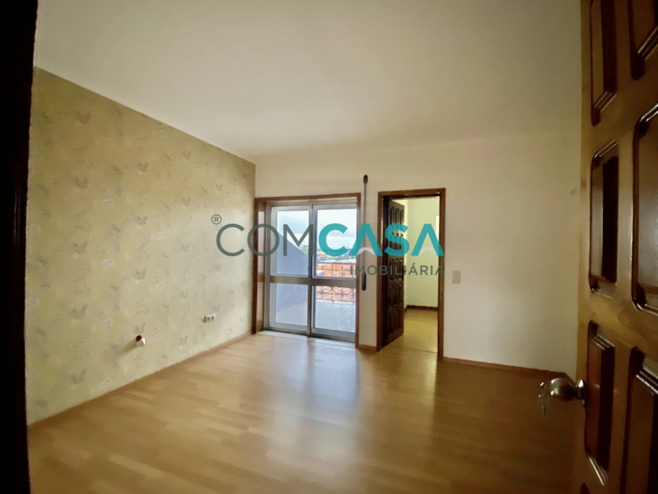 Loja para Venda em Gulpilhares e Valadares Foto 20