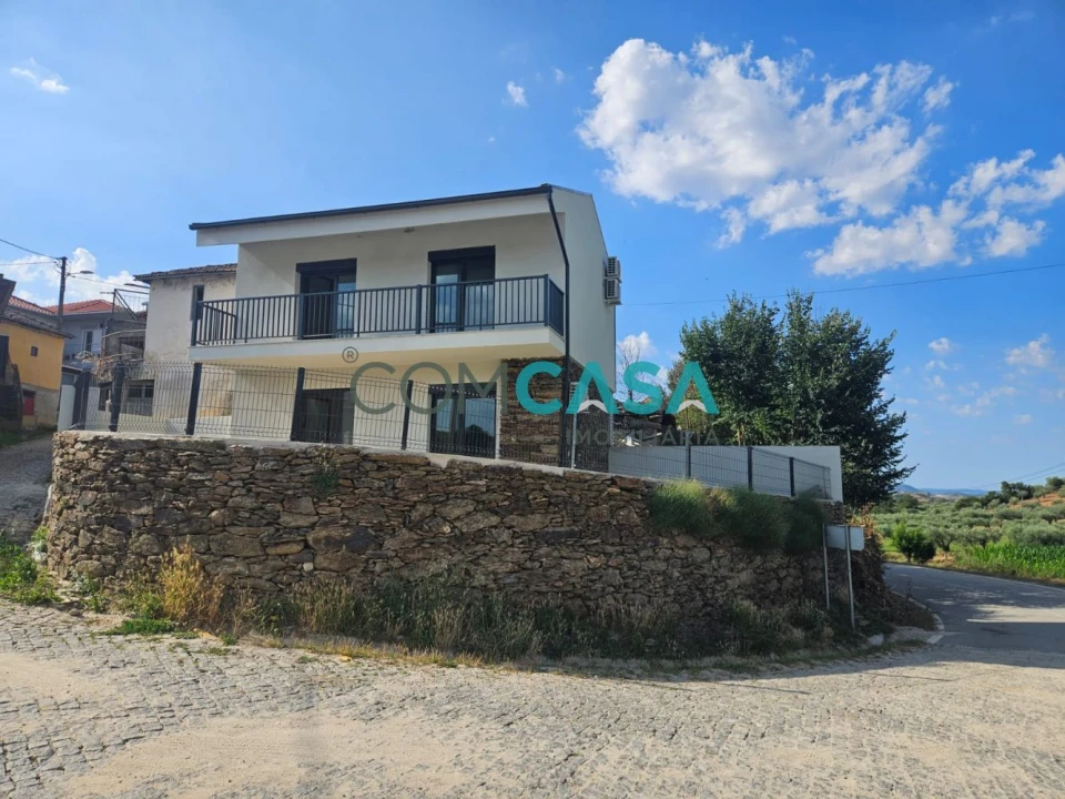 Moradia T2 para Venda em Carvalhais Foto 36