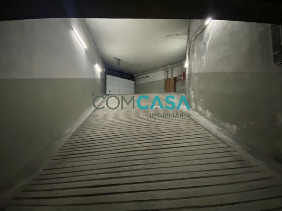 Apartamento T5 para Venda em Paranhos Foto 31