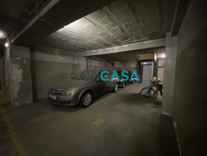 Apartamento T5 para Venda em Paranhos Foto 33