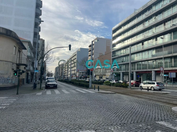 Loja para Arrendamento em Matosinhos e Leça da Palmeira Foto 11