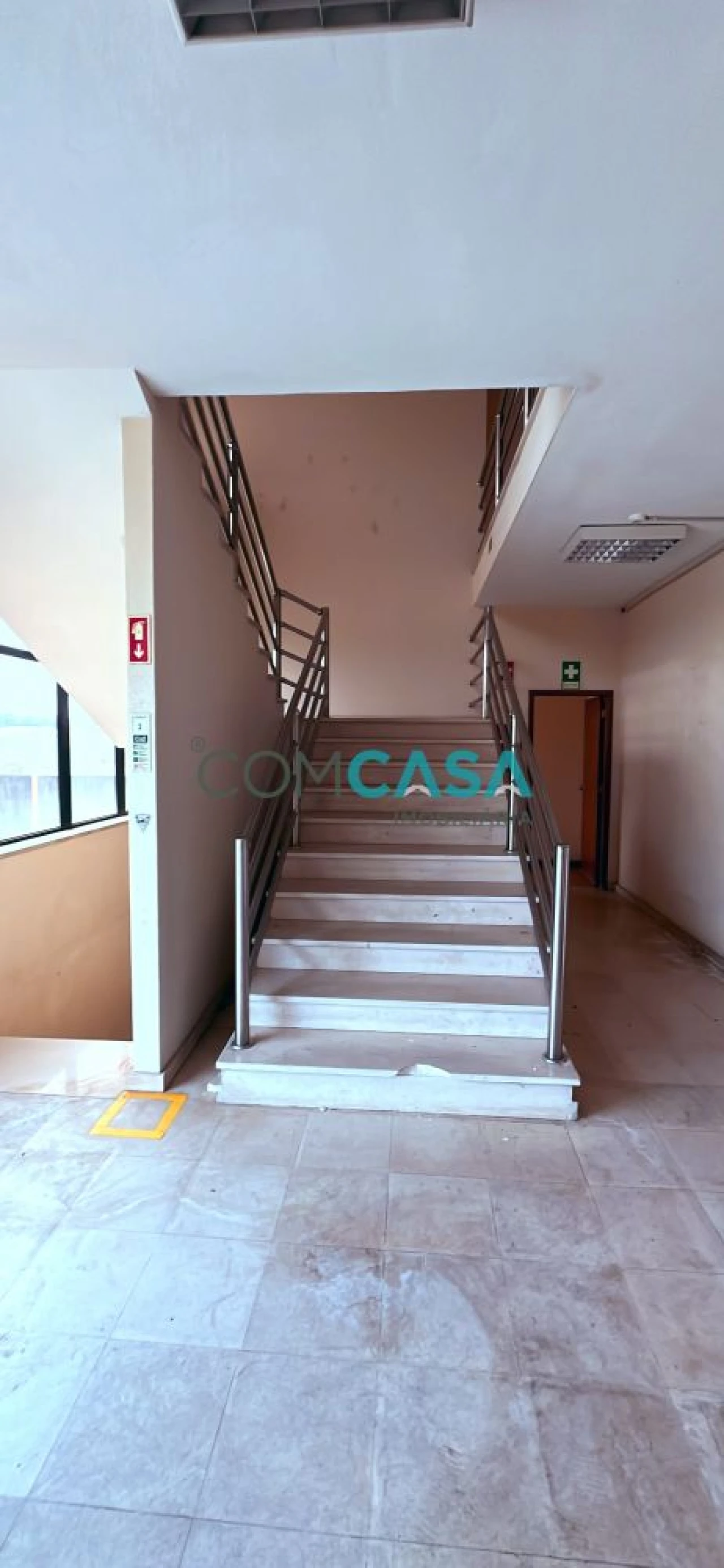 Loja para Venda em Canelas Foto 50