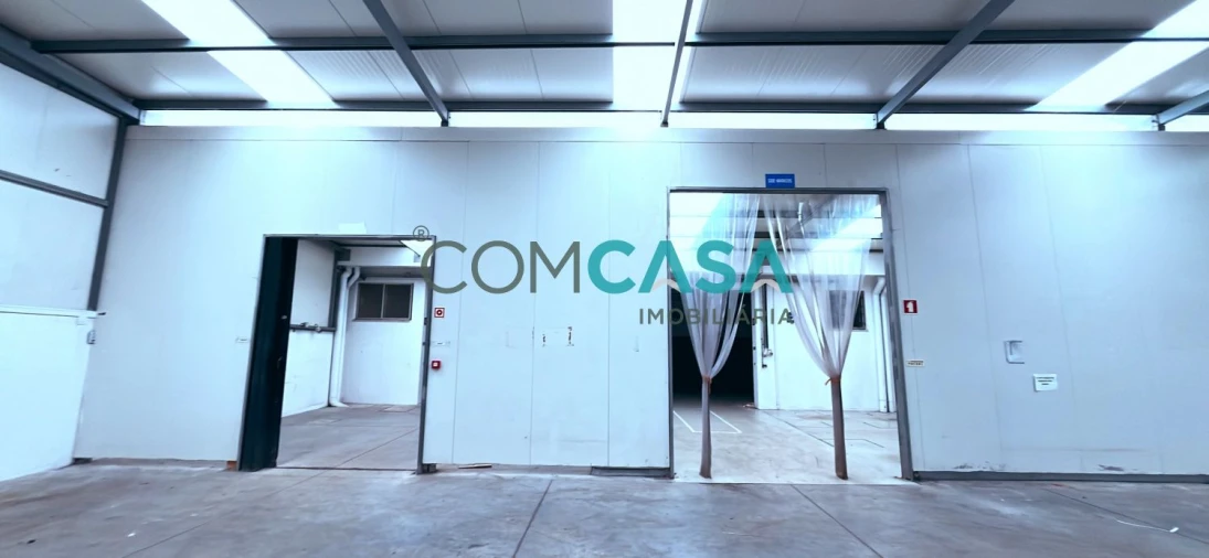 Loja para Venda em Canelas Foto 23