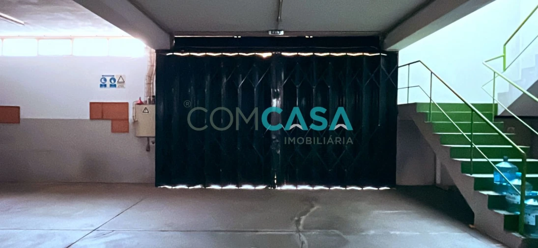 Loja para Venda em Canelas Foto 14